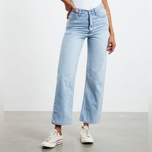 Levi’s ribcage ankle straight jeans